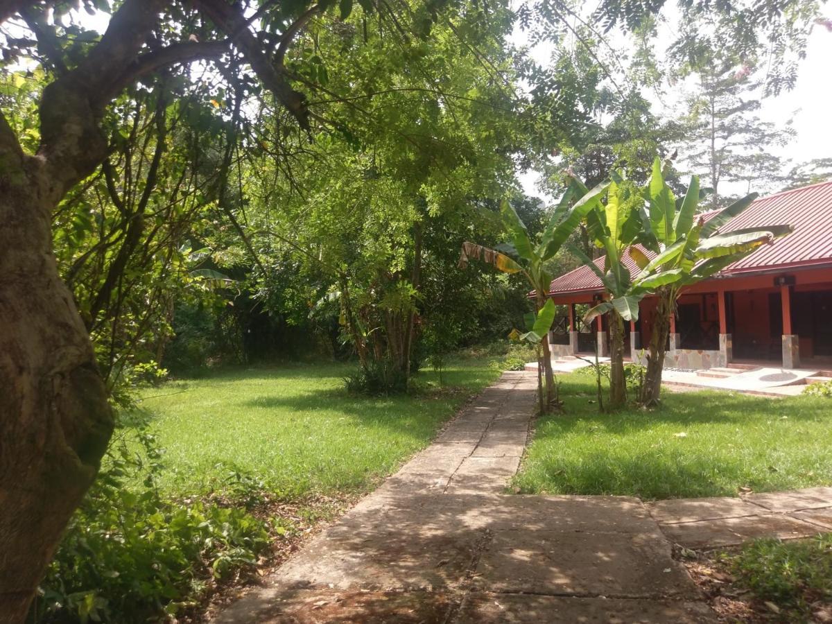 Big Foot Safari Lodge Wli Afegame Exterior photo